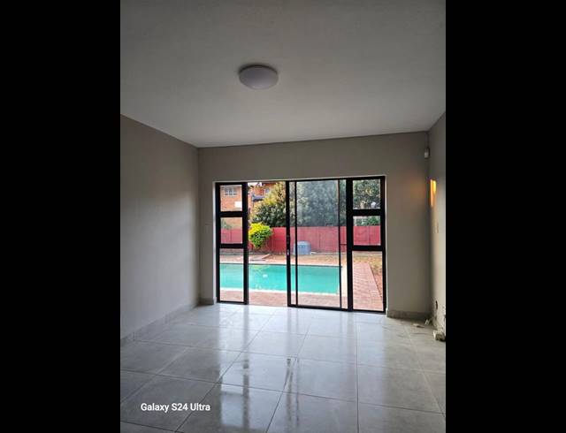 6 BEDROOM HOUSE FOR SALE IN WONDERBOOM